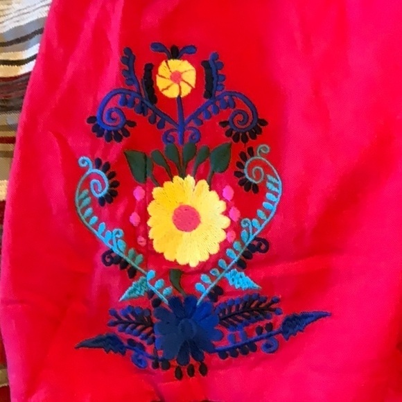 BP Red Embroidered High-Waisted Linen Shorts – NWT, Size Medium - Picture 3 of 9